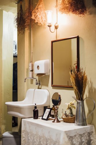 Inspirasi Art Deco: Desain Interior Mewah dengan Sentuhan Vintage yang Timeless